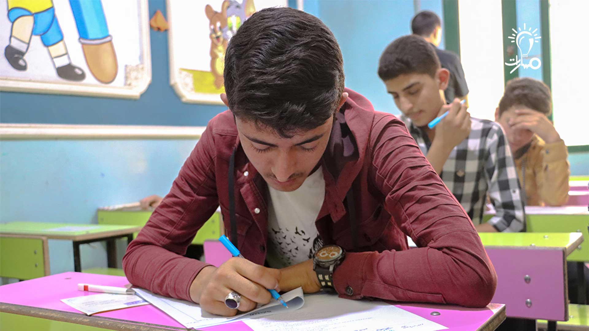 المدونة 16 كيفية التغلب على قلق الامتحان: استراتيجيات فعالة لتحسين التحصيل الدراسي