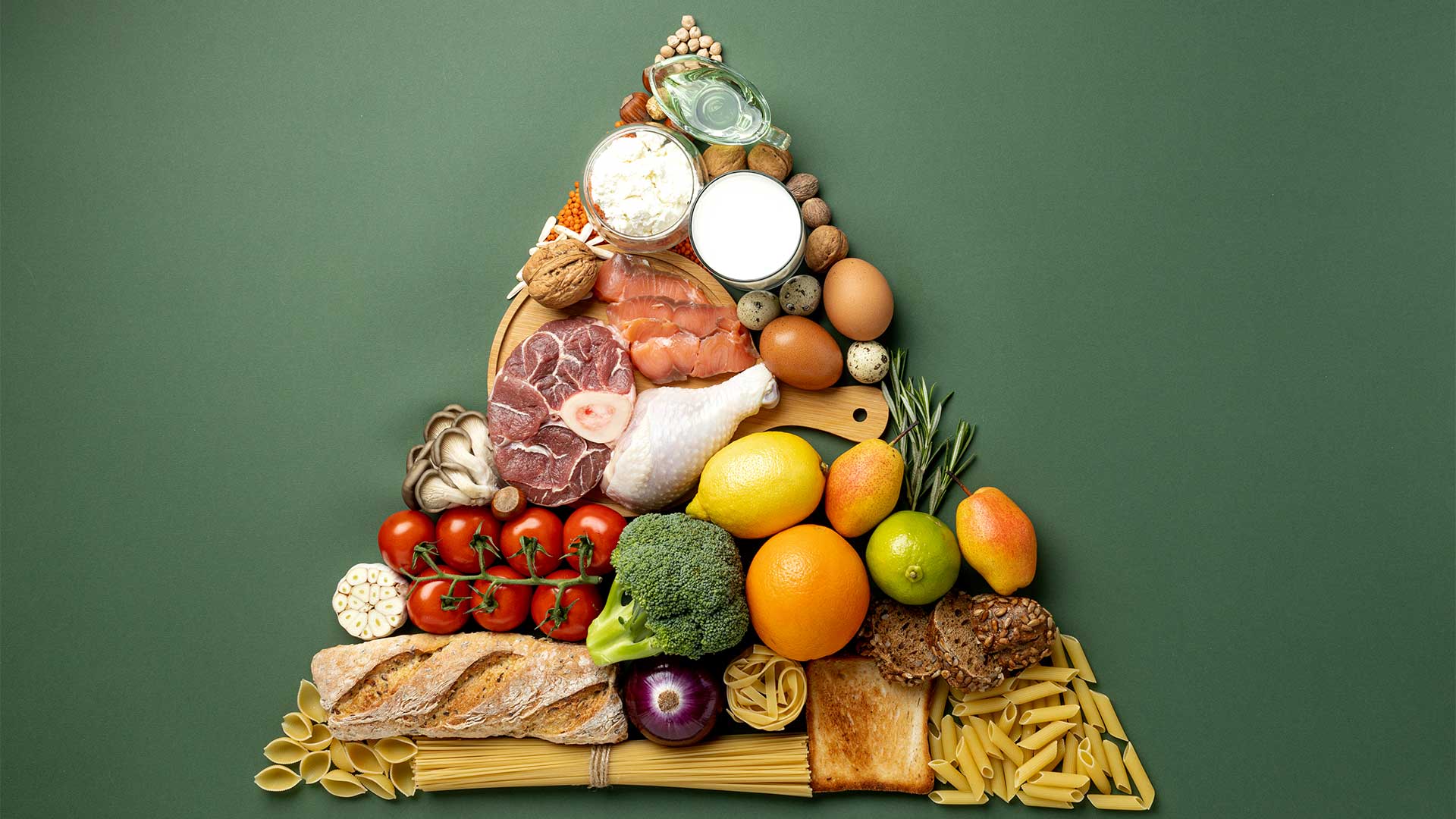 blog 11 الغذاء الصحي المتوازن والذي يحتوي على عناصر ذات قيمة غذائية جيدة يساعد في تكوين نشاط جسماني للطالب وبالتالي يحافظ على رشاقته ووزنه الملائم