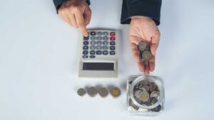 في هذا المقال، تقرأ عن حاسبة الزكاة، وكيفية حساب زكاتك حسب العملة كالدولار واليورو على وجه الخصوص، وتتعرف إلى أفضل 7 برامج لحساب زكاة المال - This article discusses the zakat calculator and how to calculate your zakat in different currencies, specifically in dollars and euros