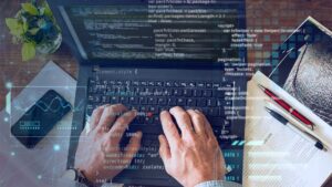 سنكشتف في هذا المقال أهمية تعلم مهارة البرمجة في حياتنا اليومية، وكيف تزيد الأداء، وأهمية البرمجة في التعليم