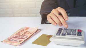 فما هي حال زكاة المال في سلطنة عمان، نصابها، كيفية حسابها بالريال العُماني  هو ما ستقرأ عنه في السطور التالية - This article will discuss the state of Zakat al-Mal in the Sultanate of Oman, its nisab, and how it is calculated in Omani Rial.