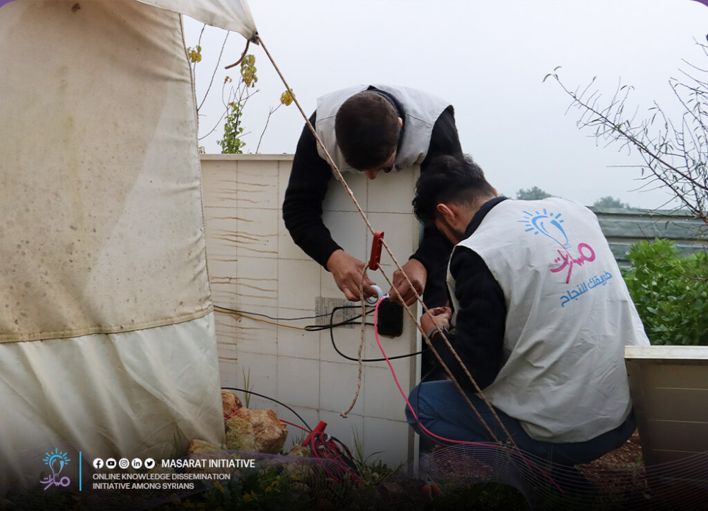 من علامات ليلة القدر أنها في العشر الأواخر والسماء فيها صافية، كما أن القمر في تلك الليلة يظهر كما لو كان شق جفنة، كما ورد في الحديث الشريف
