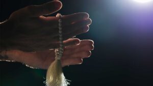 في الشهر المبارك تفيض الألسن بالدعاء وتخشع القلوب لذكر الله وطلب الحاجات ونذكر أدعية رمضان من الكتاب والسنة والتي يرددها رسولنا الكريم صلى الله عليه وسلم