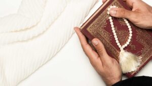 مجموعة من أدعية رمضانية قصيرة مكتوبة سهلة الحفظ من القرآن والسنة، تتضرع بها في هذا الشهر الفضيل وتناجي بها الله في لحظات الخشوع